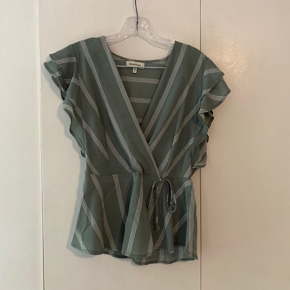 Monteau sage green and white blouse
